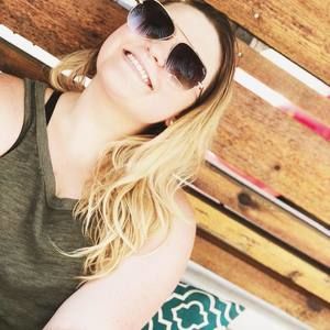 Meet your Posher, Curissa